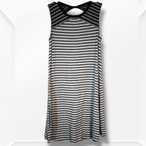 🌺GAP SLEEVELESS 𝐒𝐓𝐑𝐈𝐏𝐏𝐄𝐃 𝐎𝐏𝐄𝐍 𝐁𝐀𝐂𝐊 𝐃𝐑𝐄𝐒𝐒